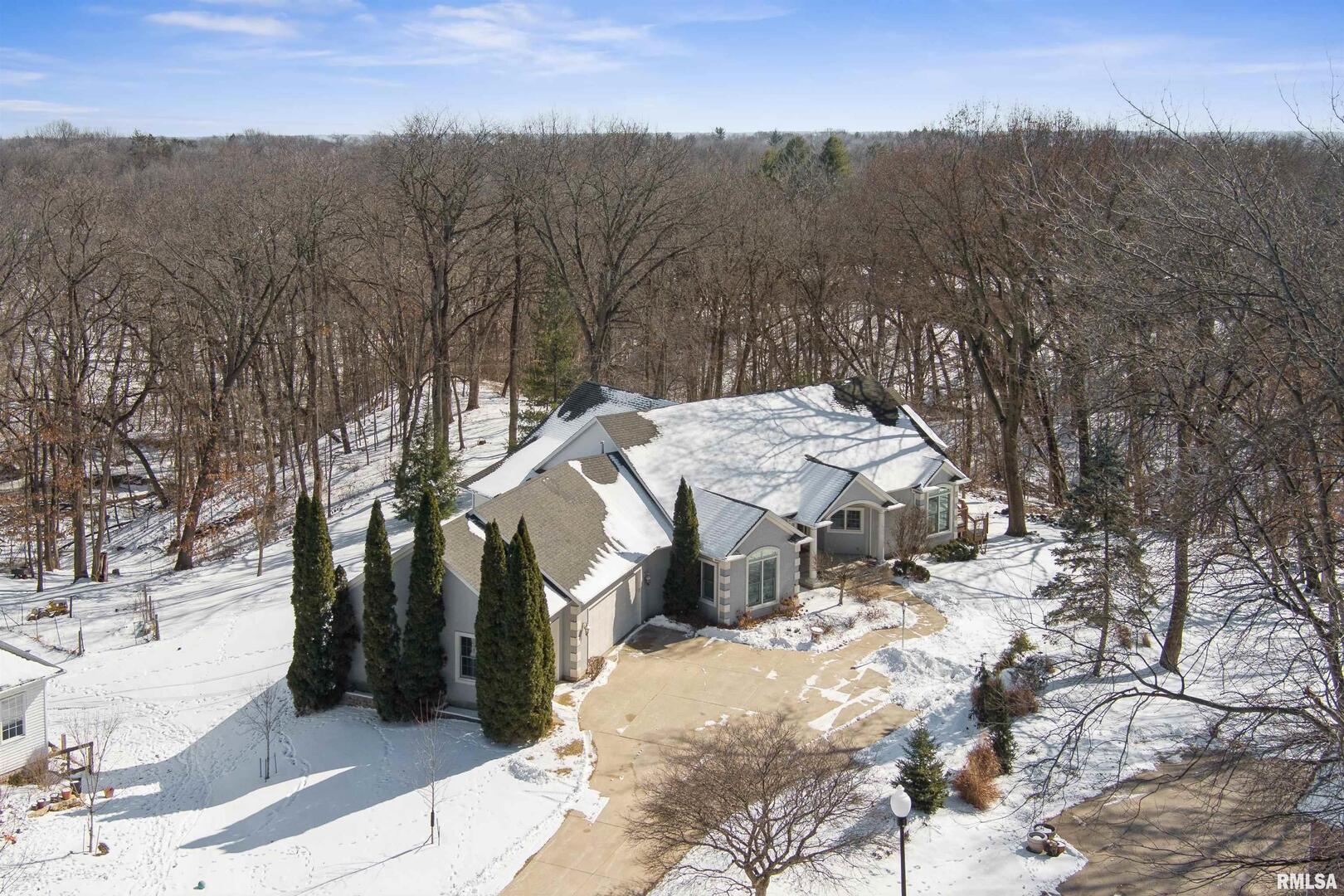 2734 8TH Street Court