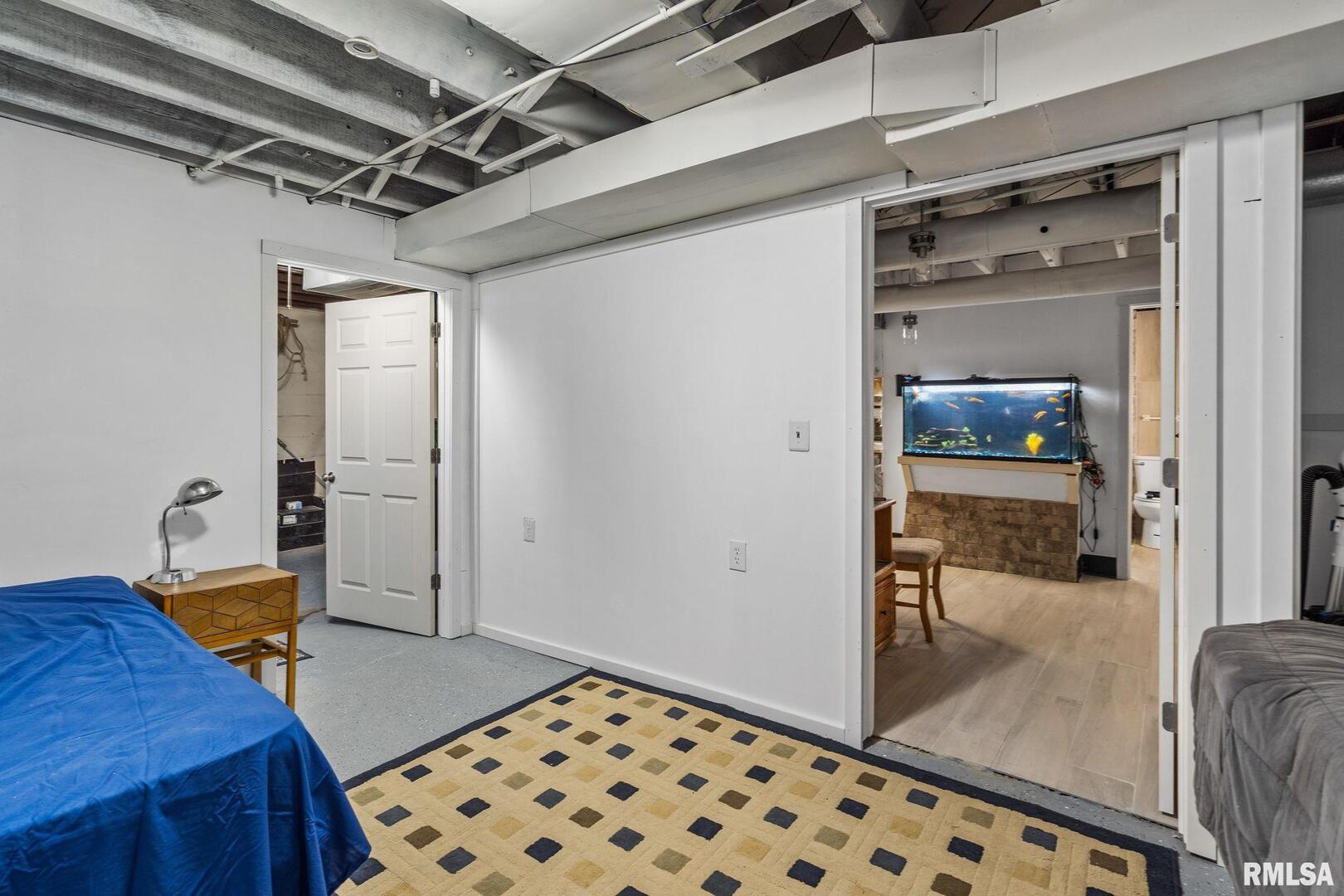 2035 MARQUETTE Street