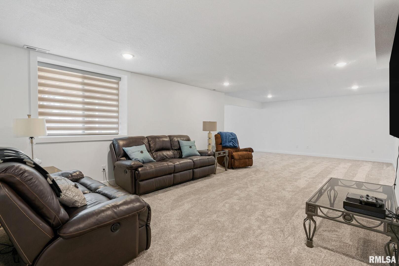 6452 FAIRHAVEN Court
