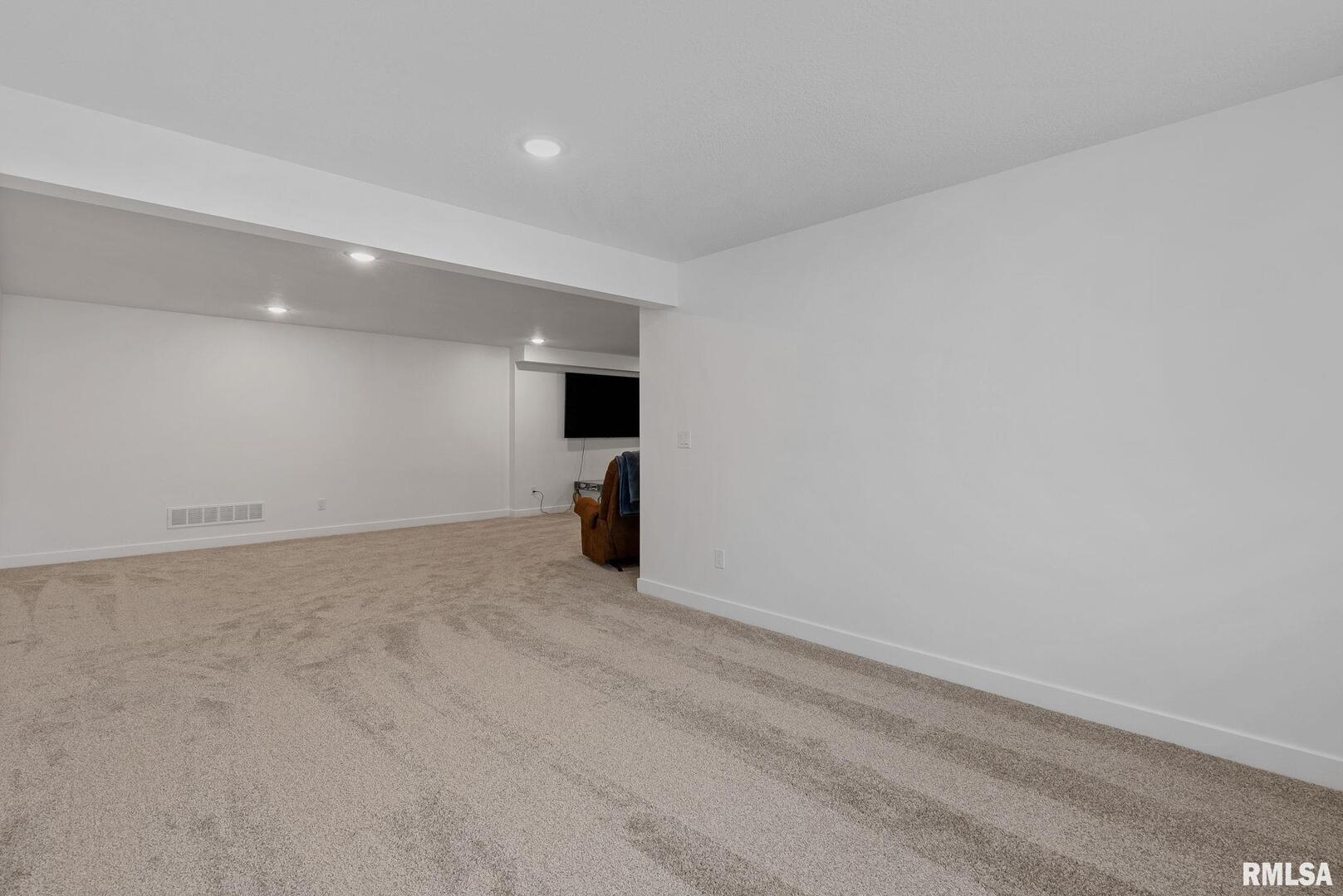 6452 FAIRHAVEN Court