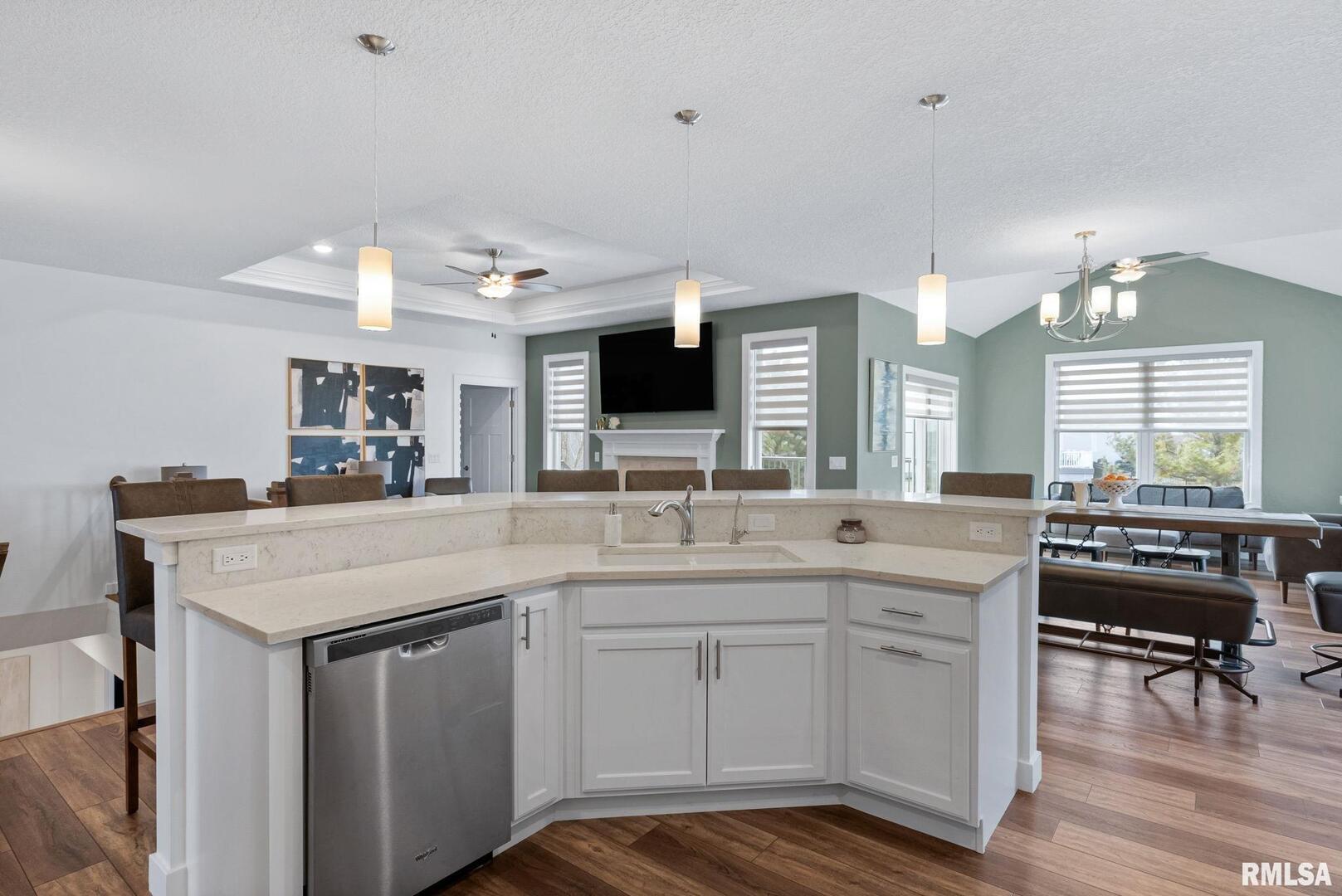 6452 FAIRHAVEN Court