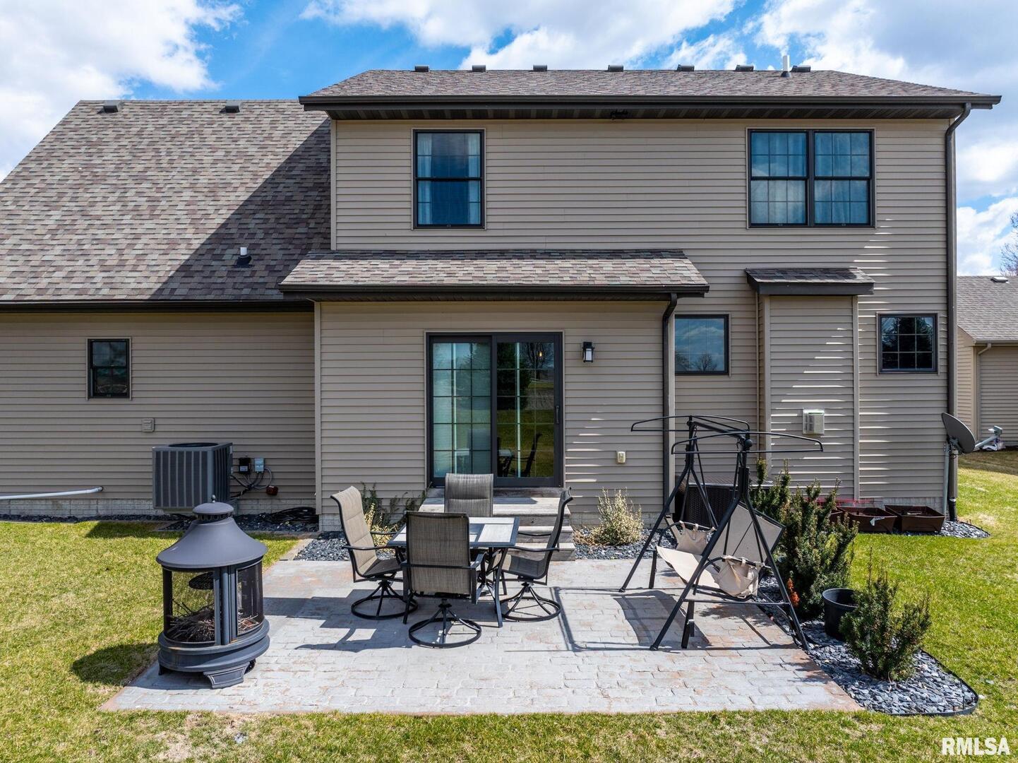 6898 SUMMERFIELD Drive