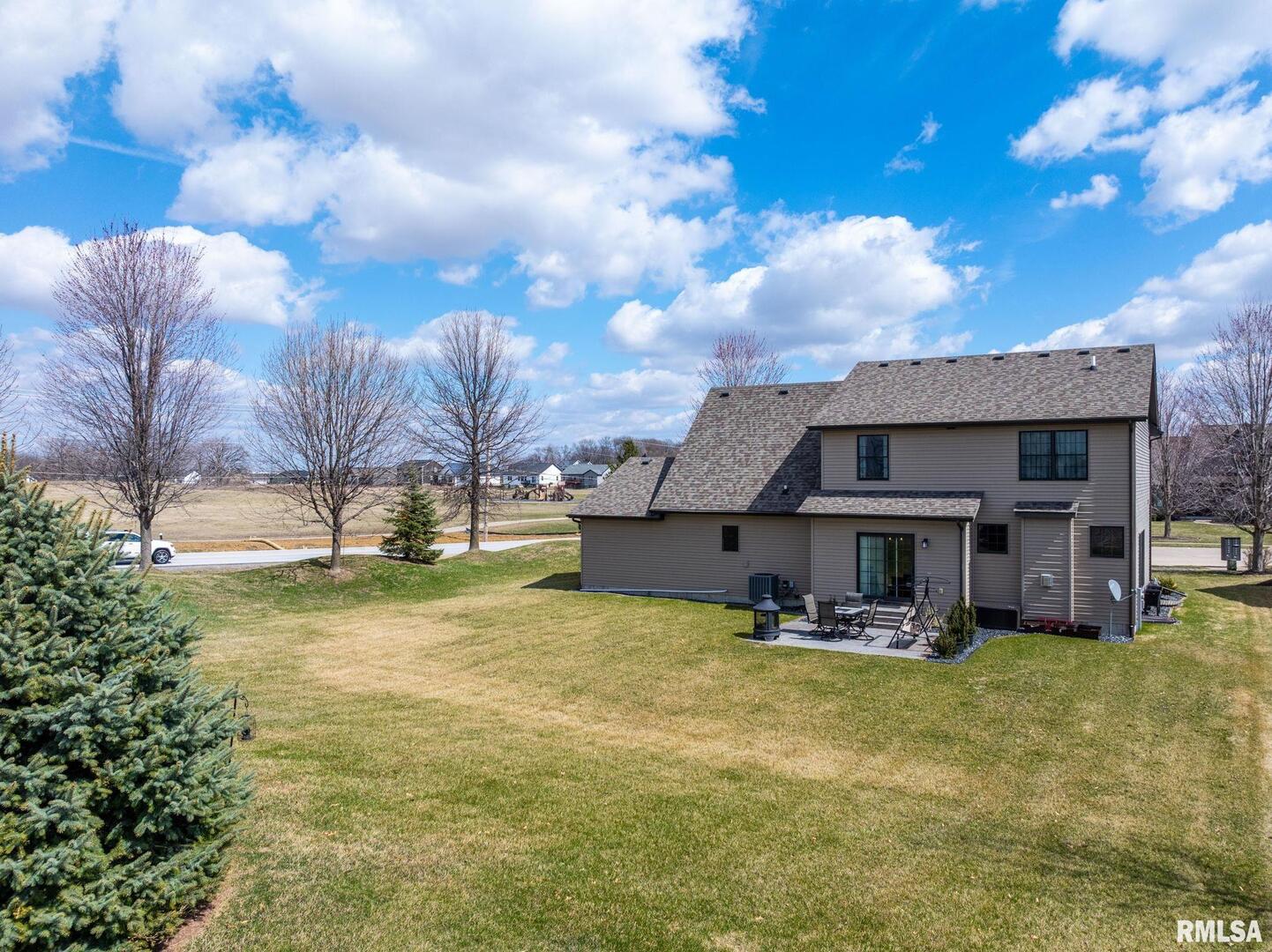 6898 SUMMERFIELD Drive