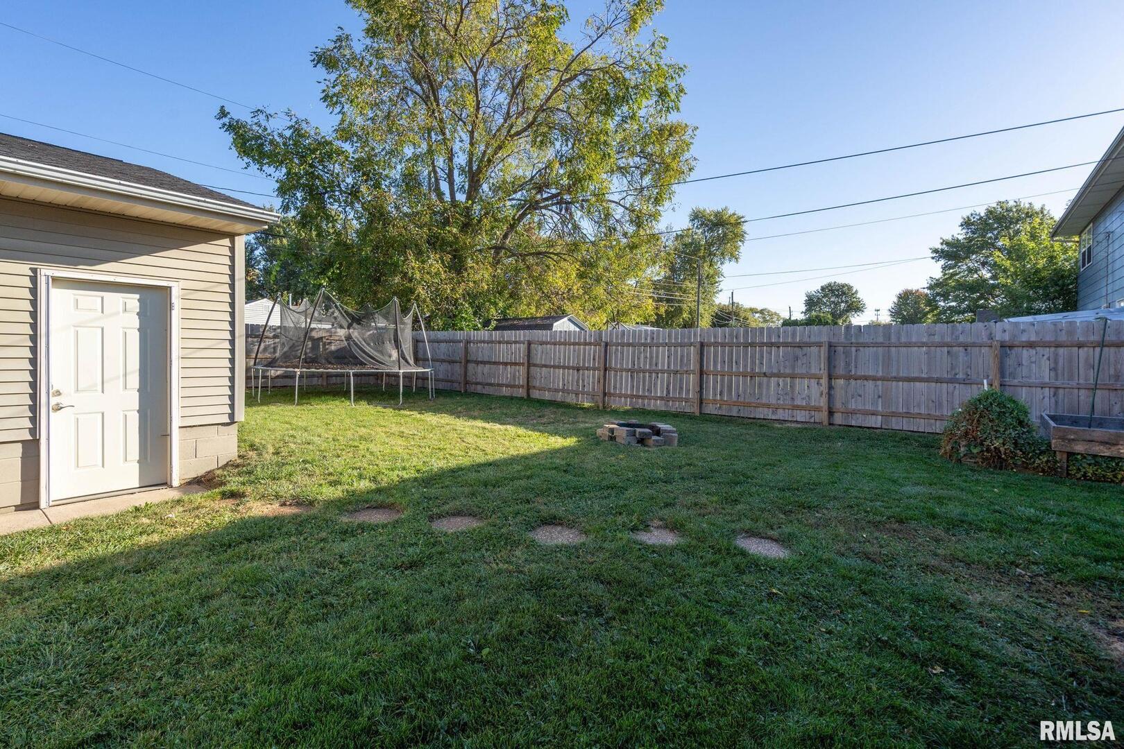 2824 W 66TH Street