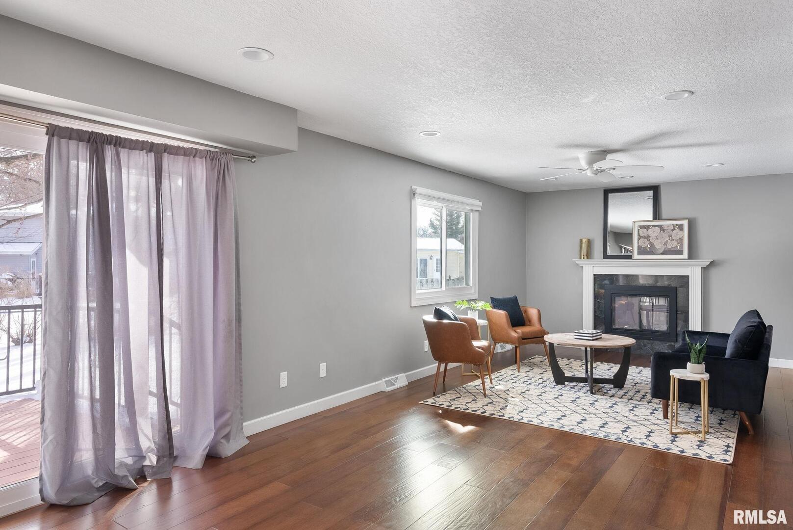 2525 EASTBERRY Court