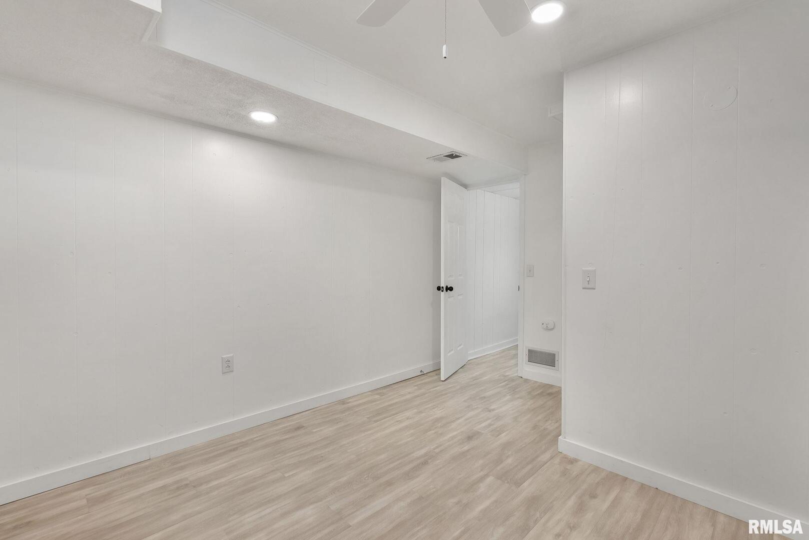 2525 EASTBERRY Court