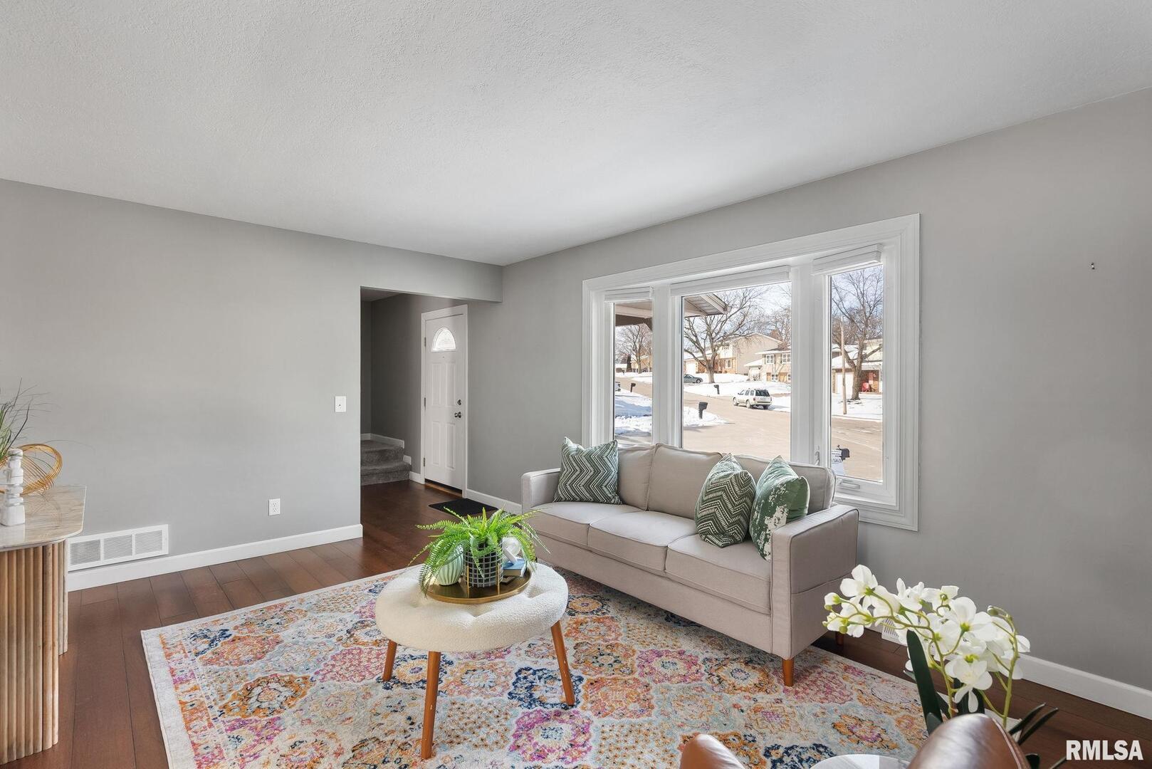 2525 EASTBERRY Court