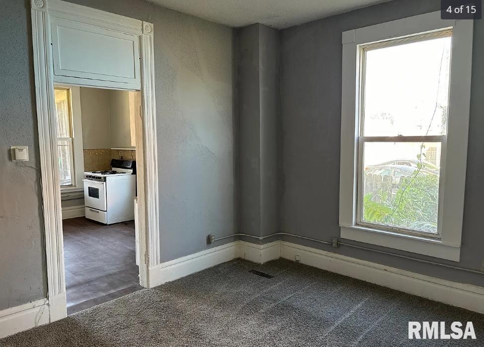 910 W 3RD Street Unit: 912