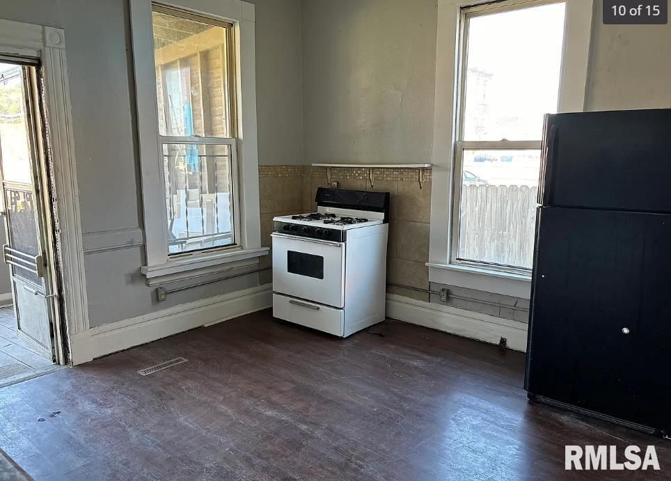 910 W 3RD Street Unit: 912