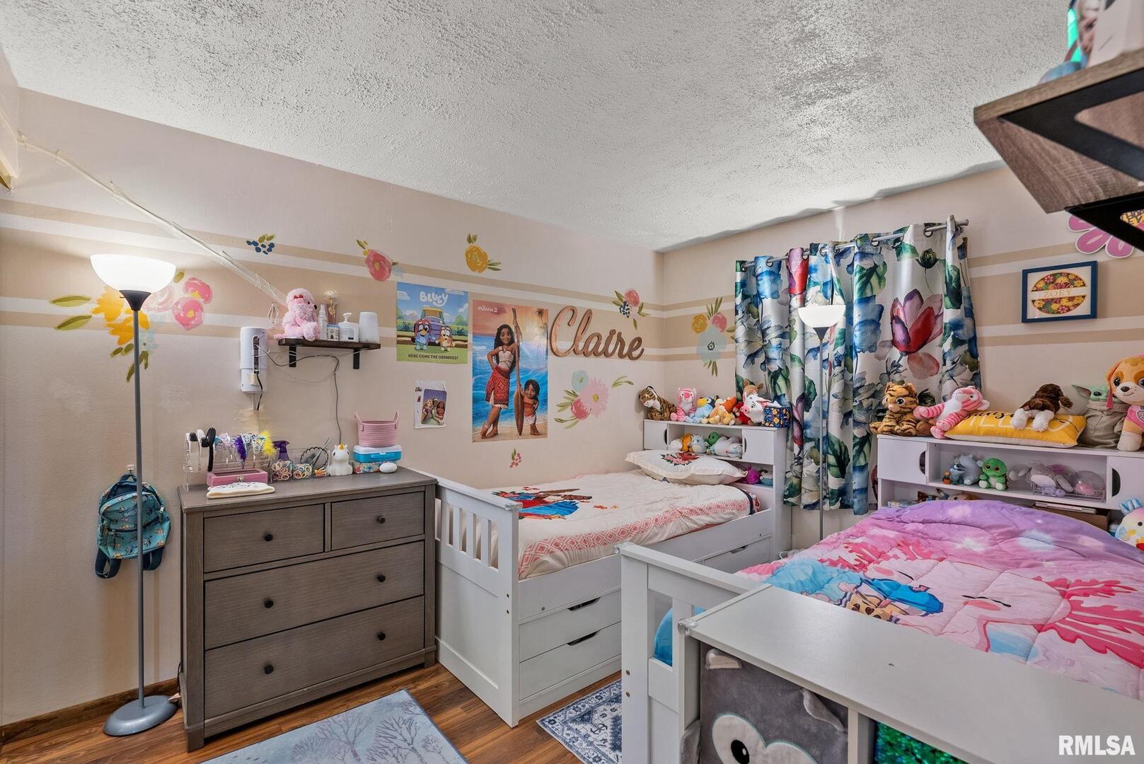 2071 KINGS Drive