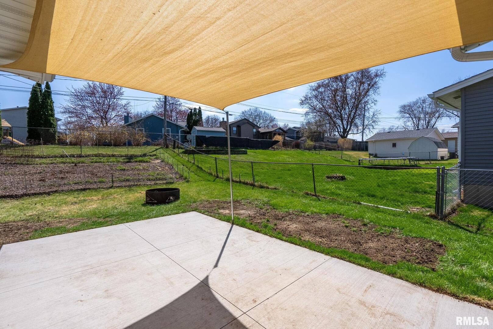 2071 KINGS Drive