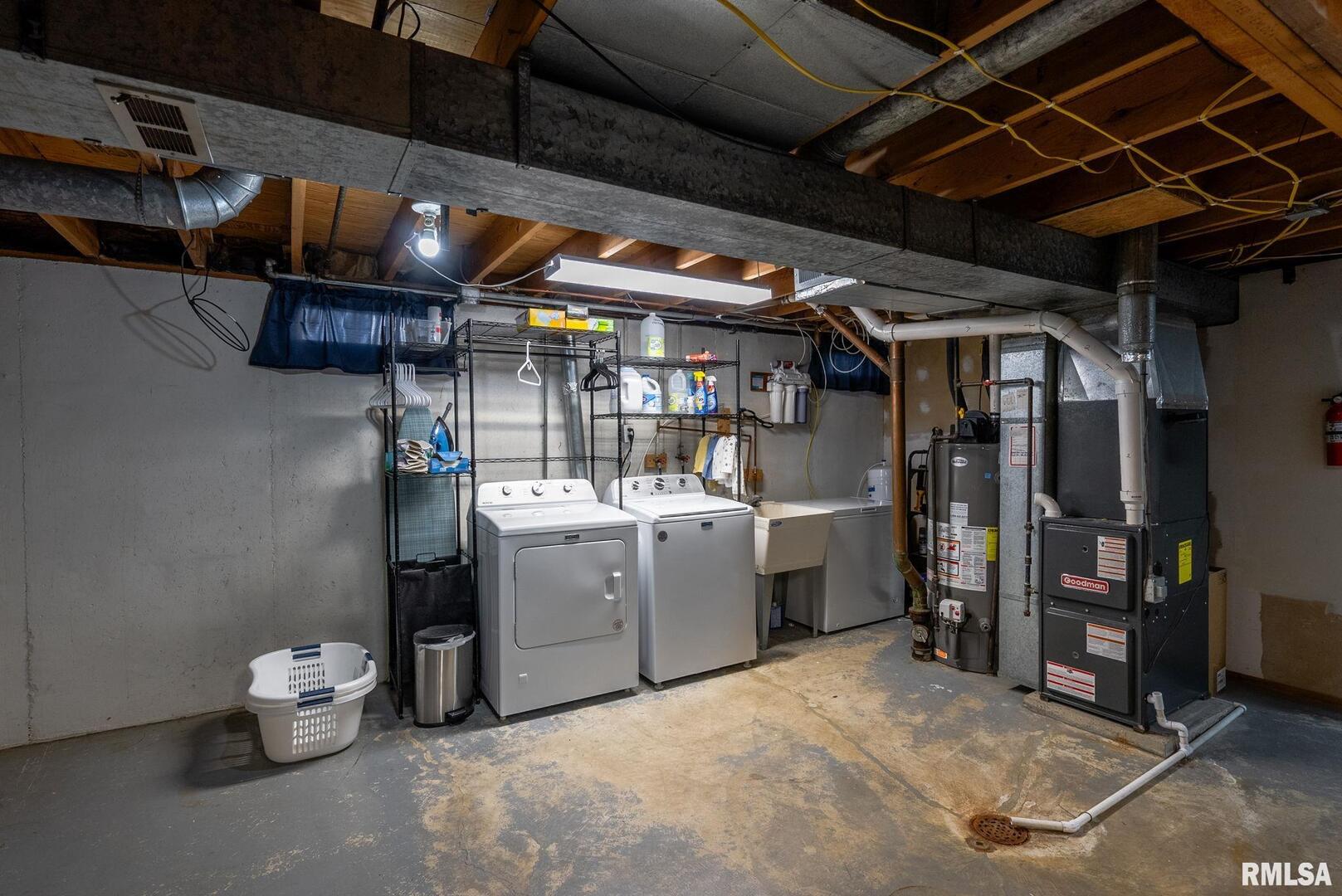2071 KINGS Drive