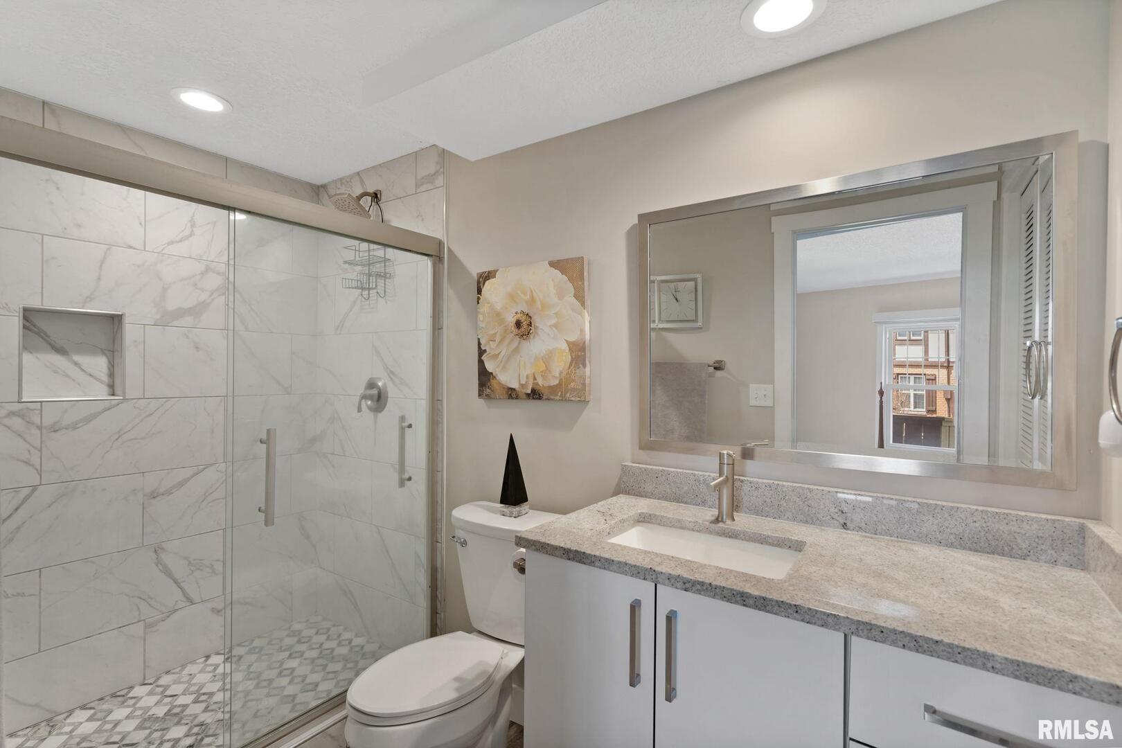 4150 E 60TH Street Unit: 601