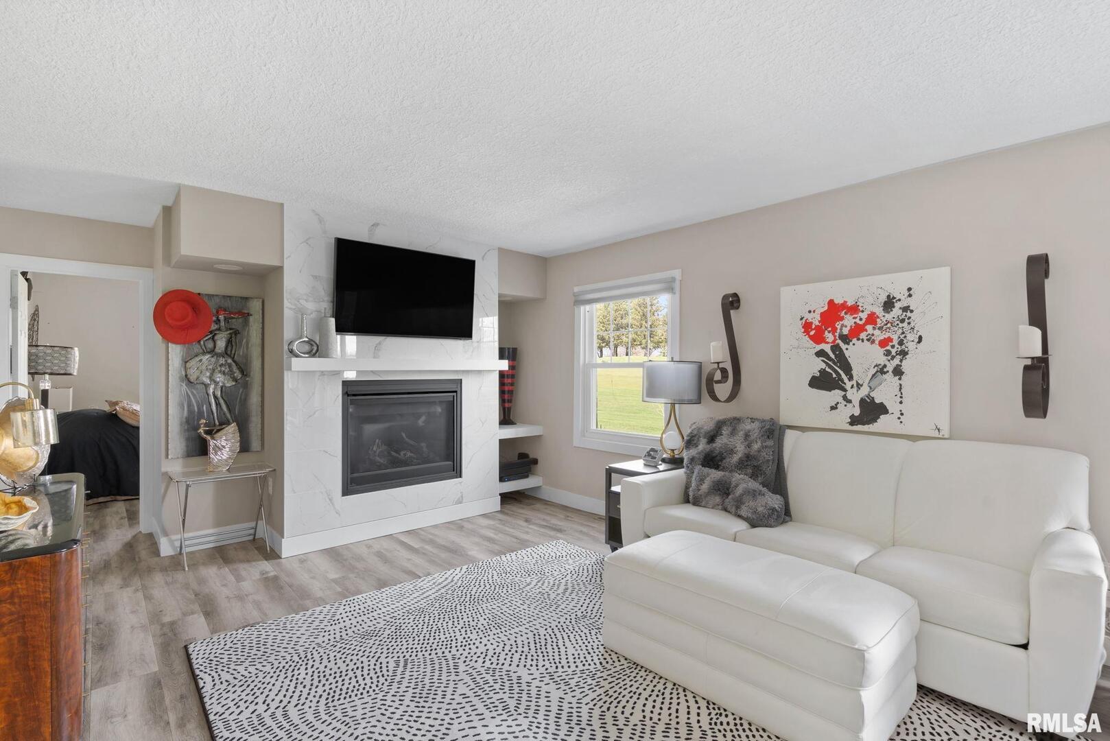 4150 E 60TH Street Unit: 601