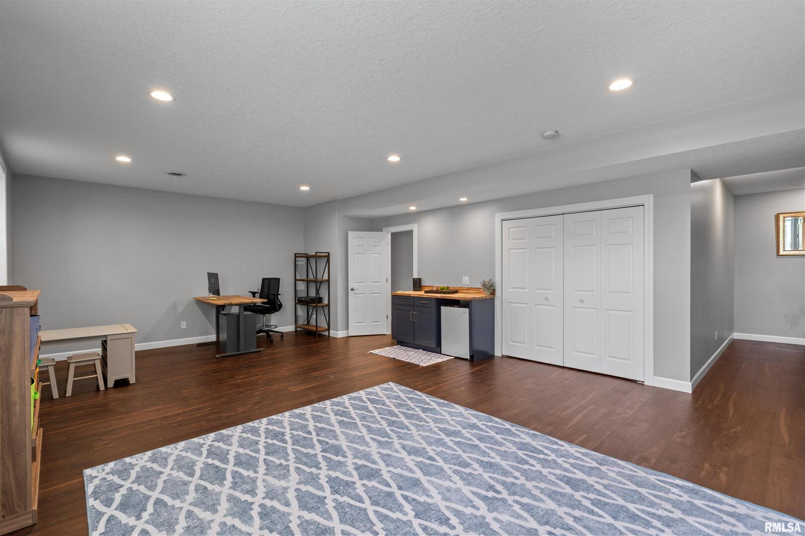 4503 E SLATE CREEK Drive