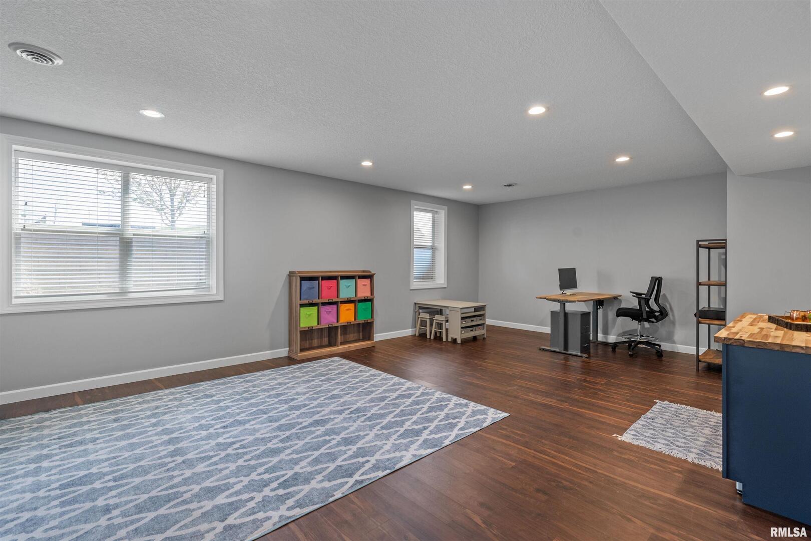 4503 E SLATE CREEK Drive