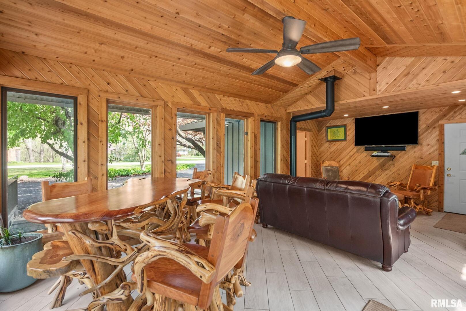 10 TIMBER RIDGE Drive