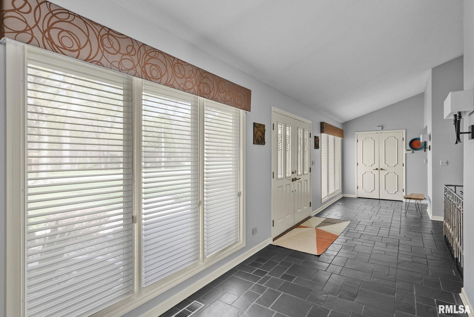 10 TIMBER RIDGE Drive