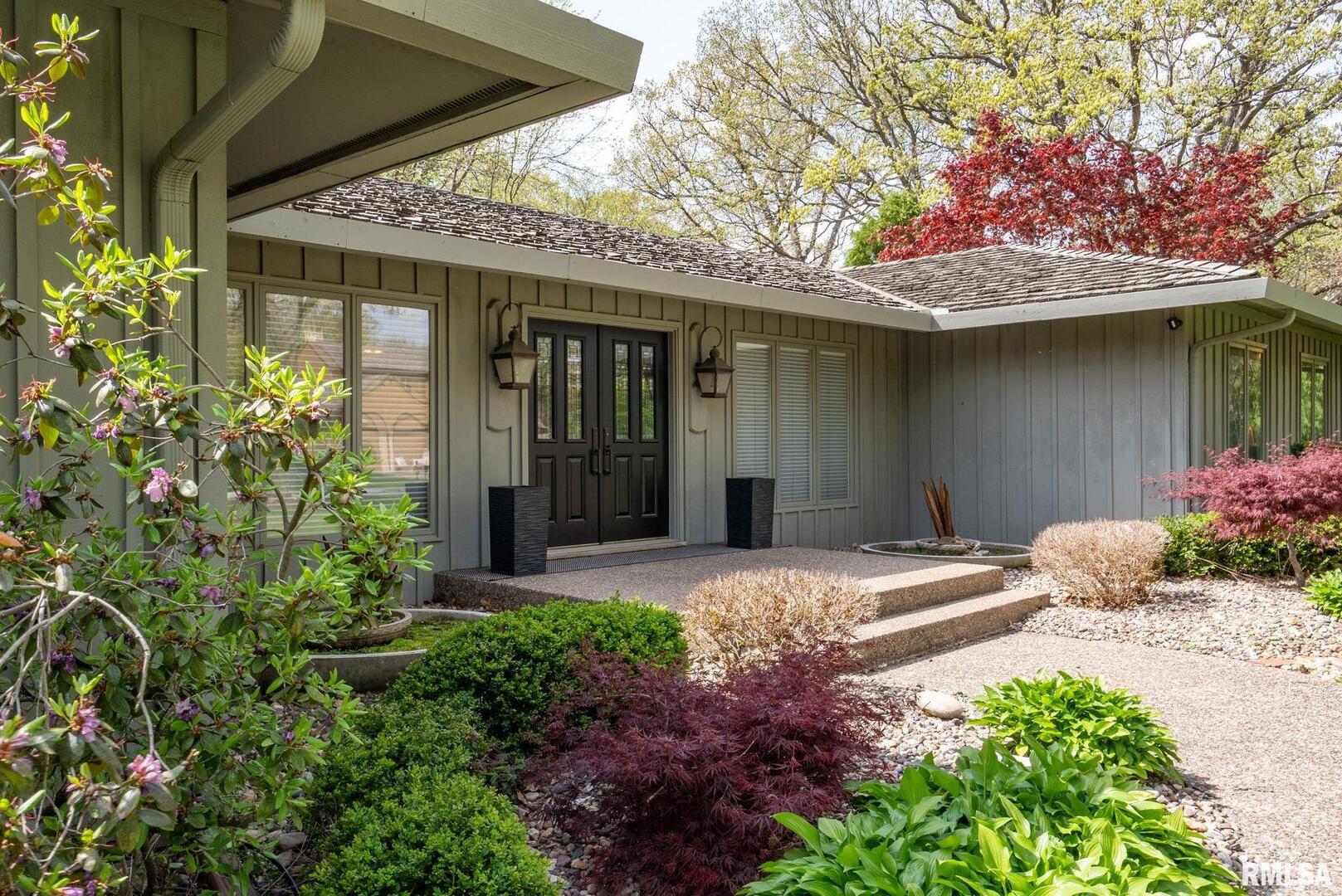 10 TIMBER RIDGE Drive