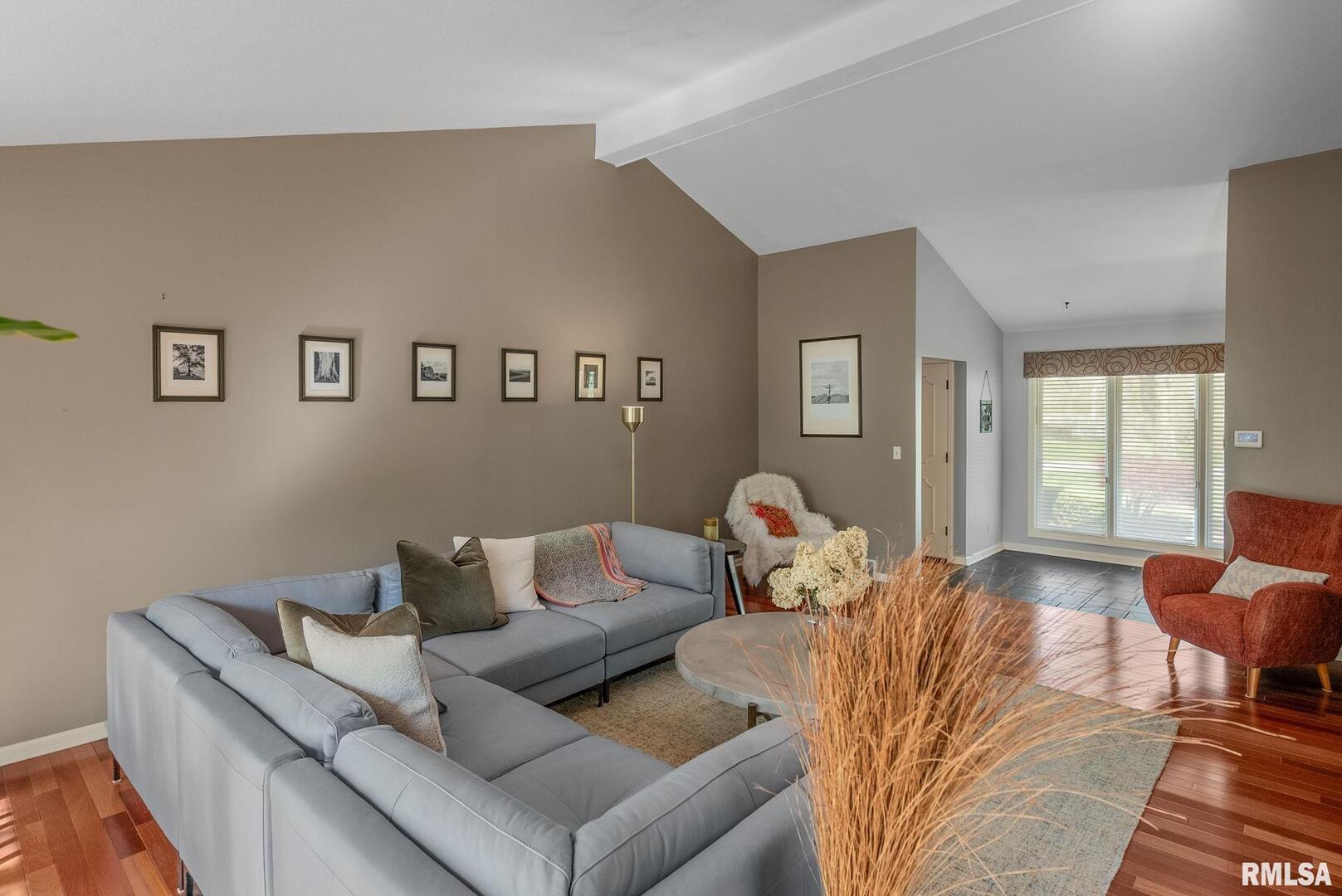 10 TIMBER RIDGE Drive
