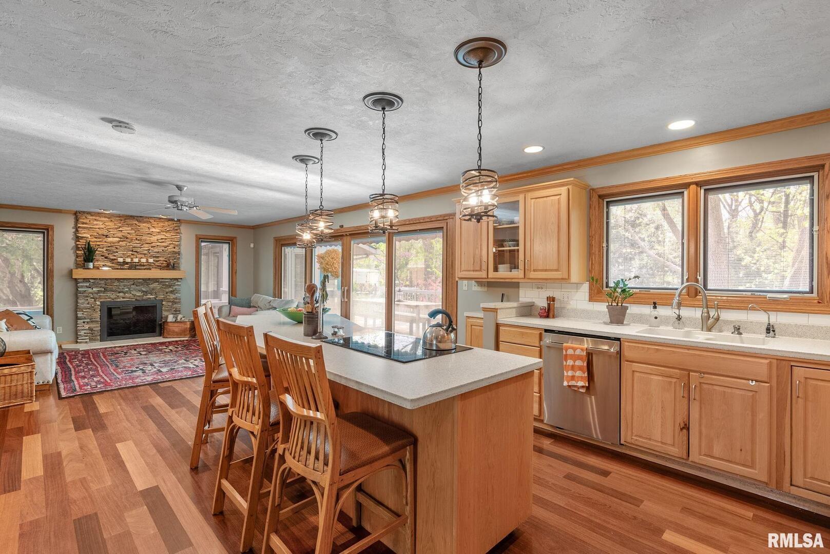10 TIMBER RIDGE Drive
