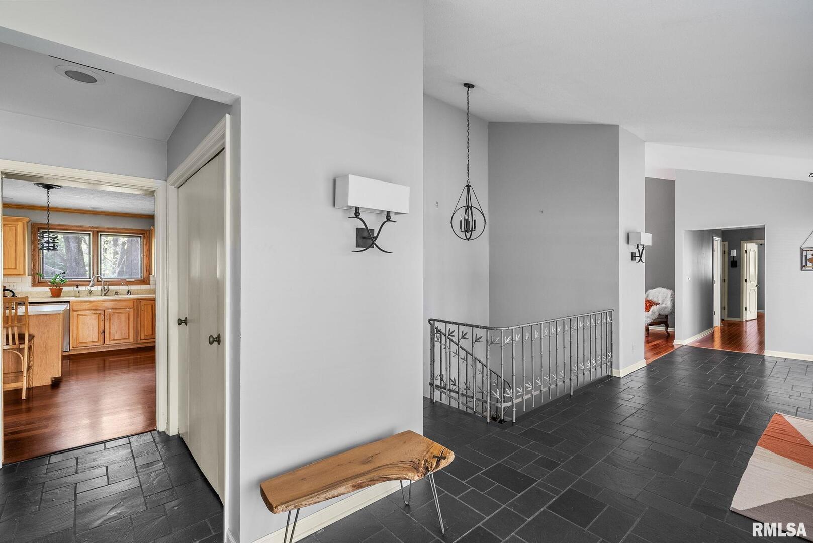 10 TIMBER RIDGE Drive
