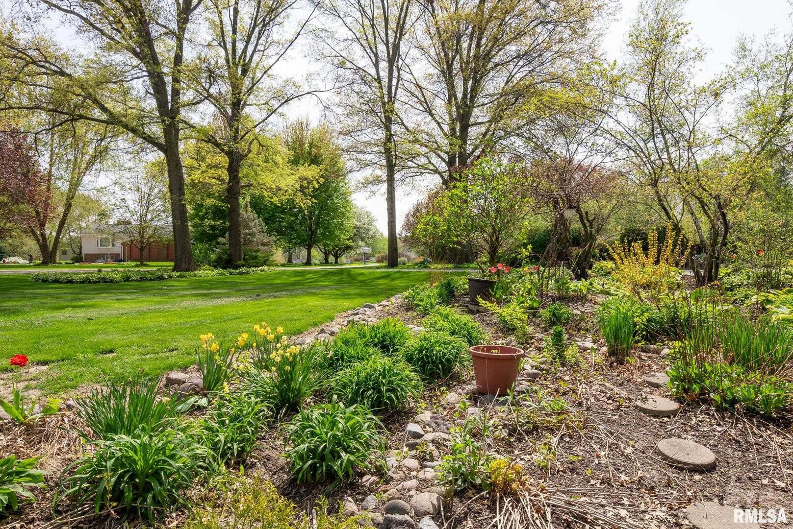 10 TIMBER RIDGE Drive