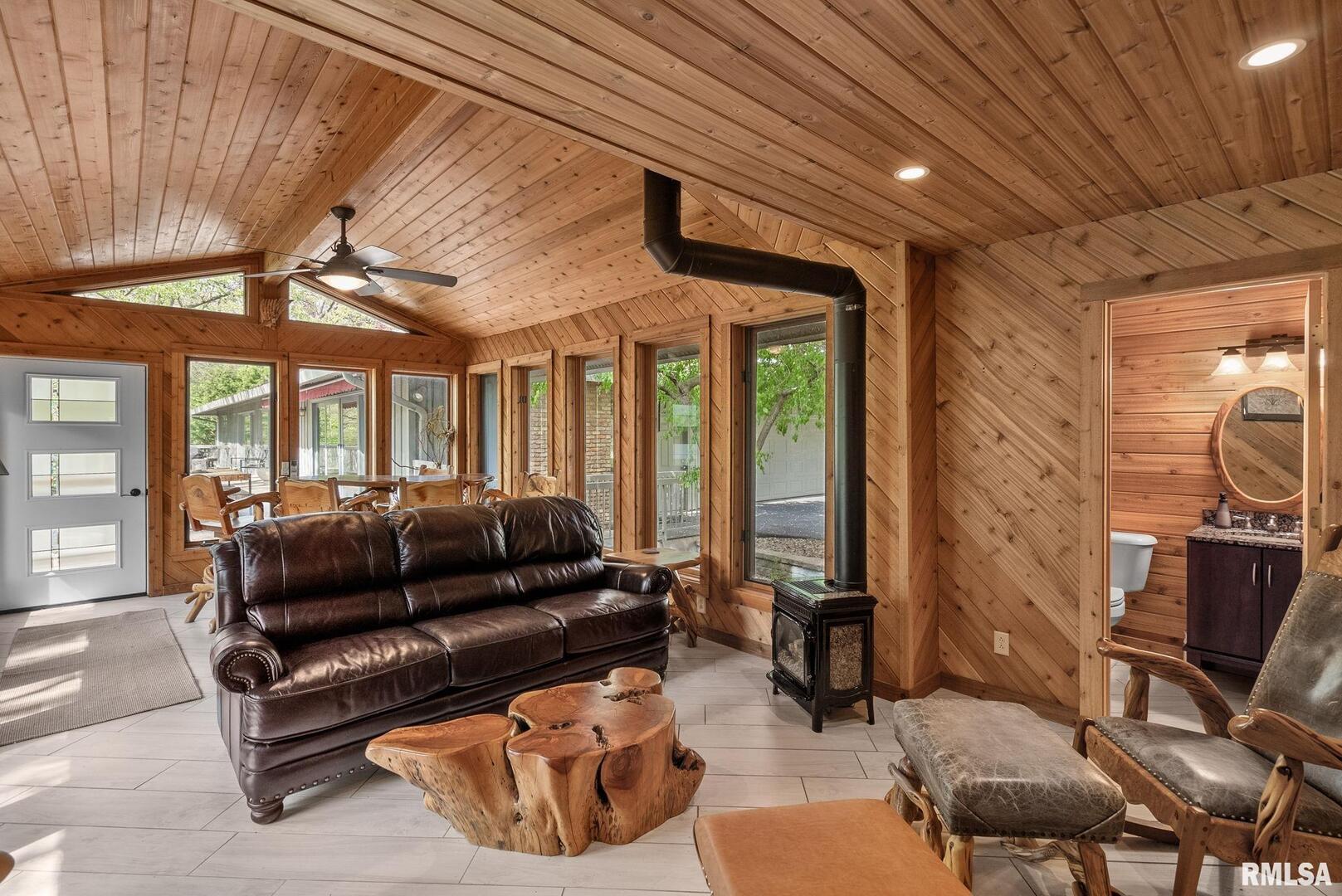 10 TIMBER RIDGE Drive