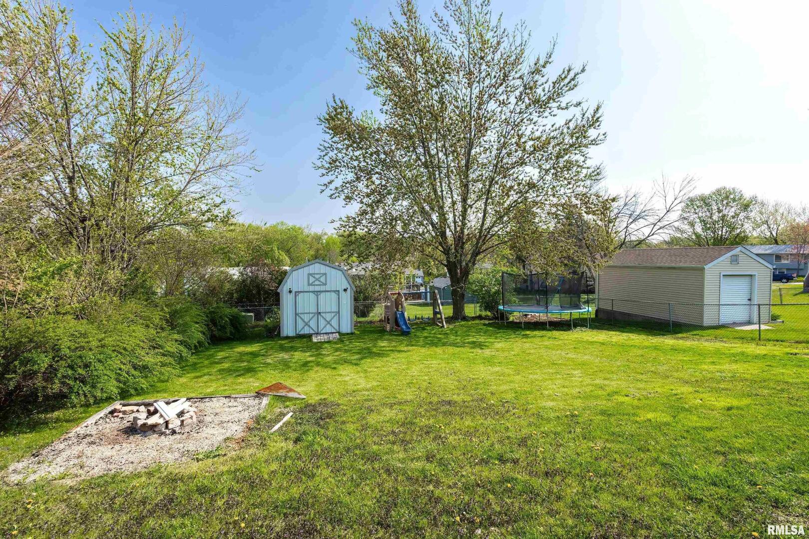 2530 VALLEY Drive