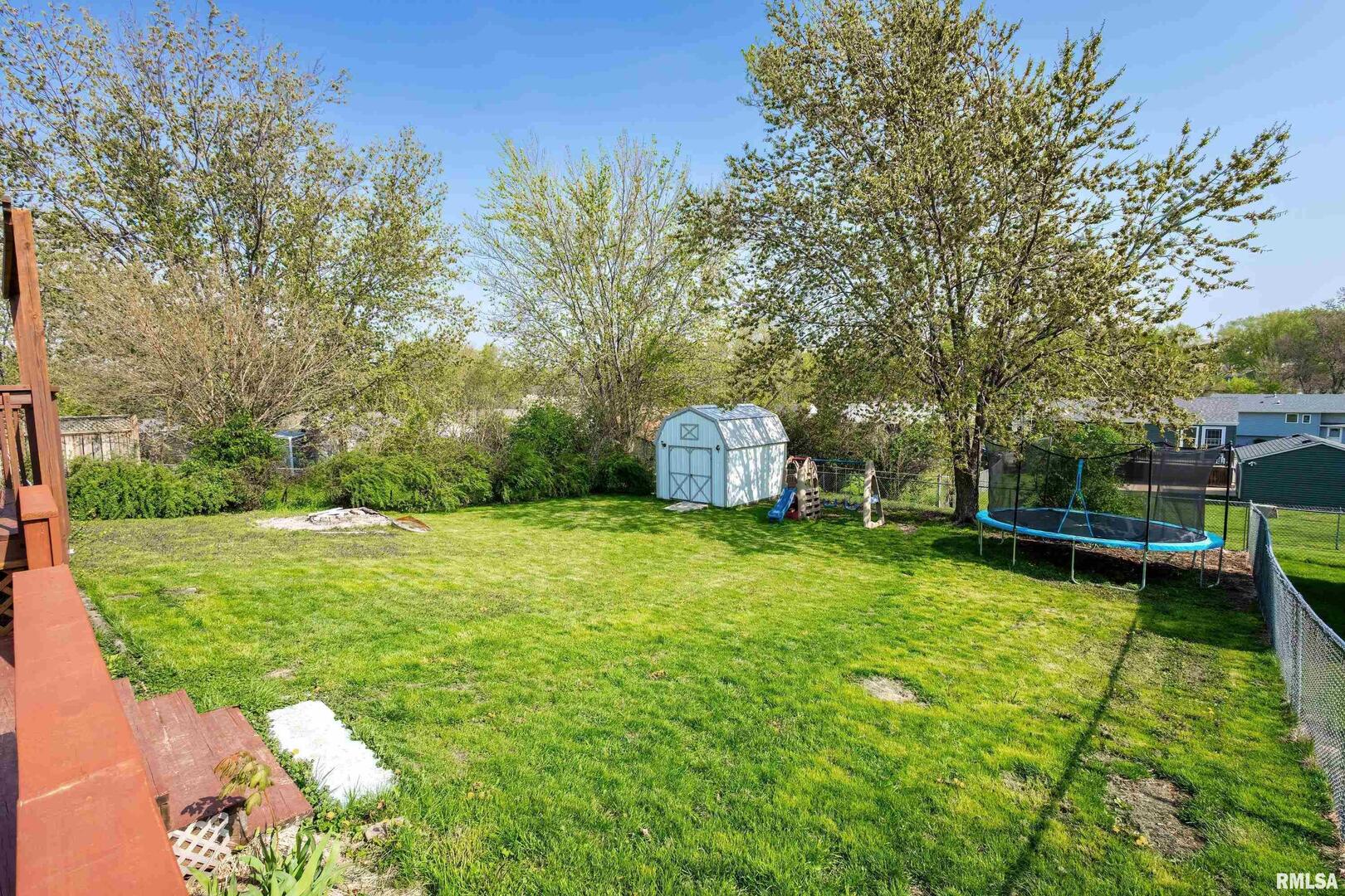 2530 VALLEY Drive