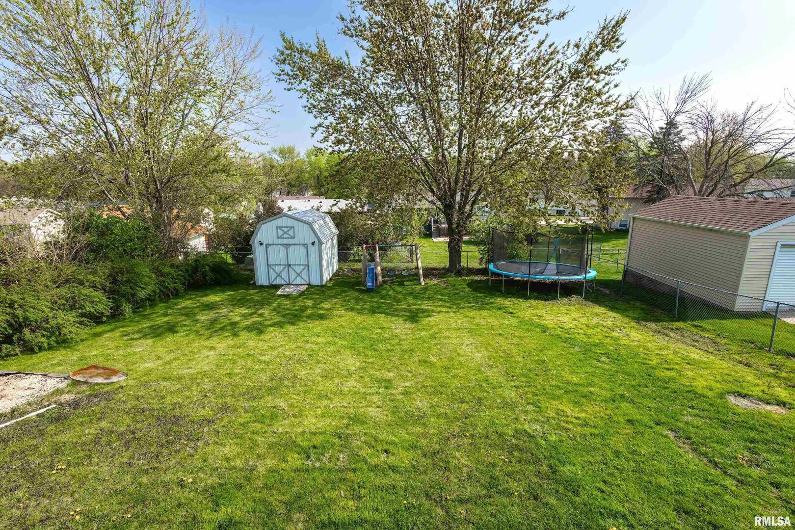 2530 VALLEY Drive