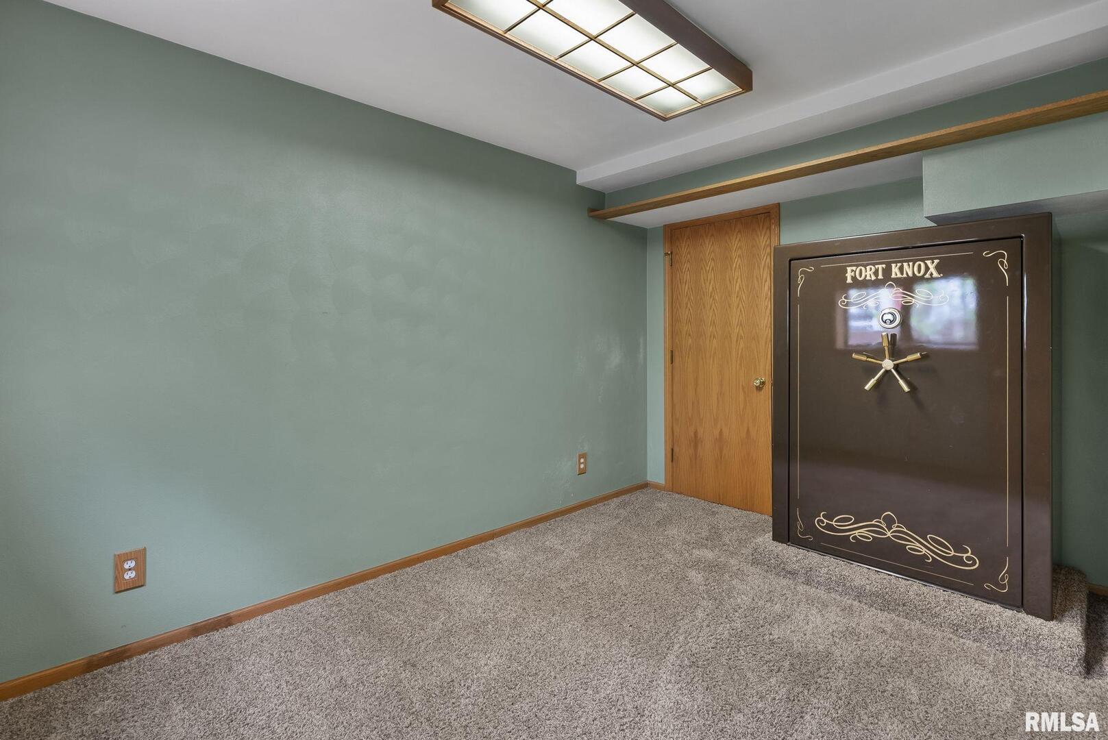 1303 LAKESIDE Court