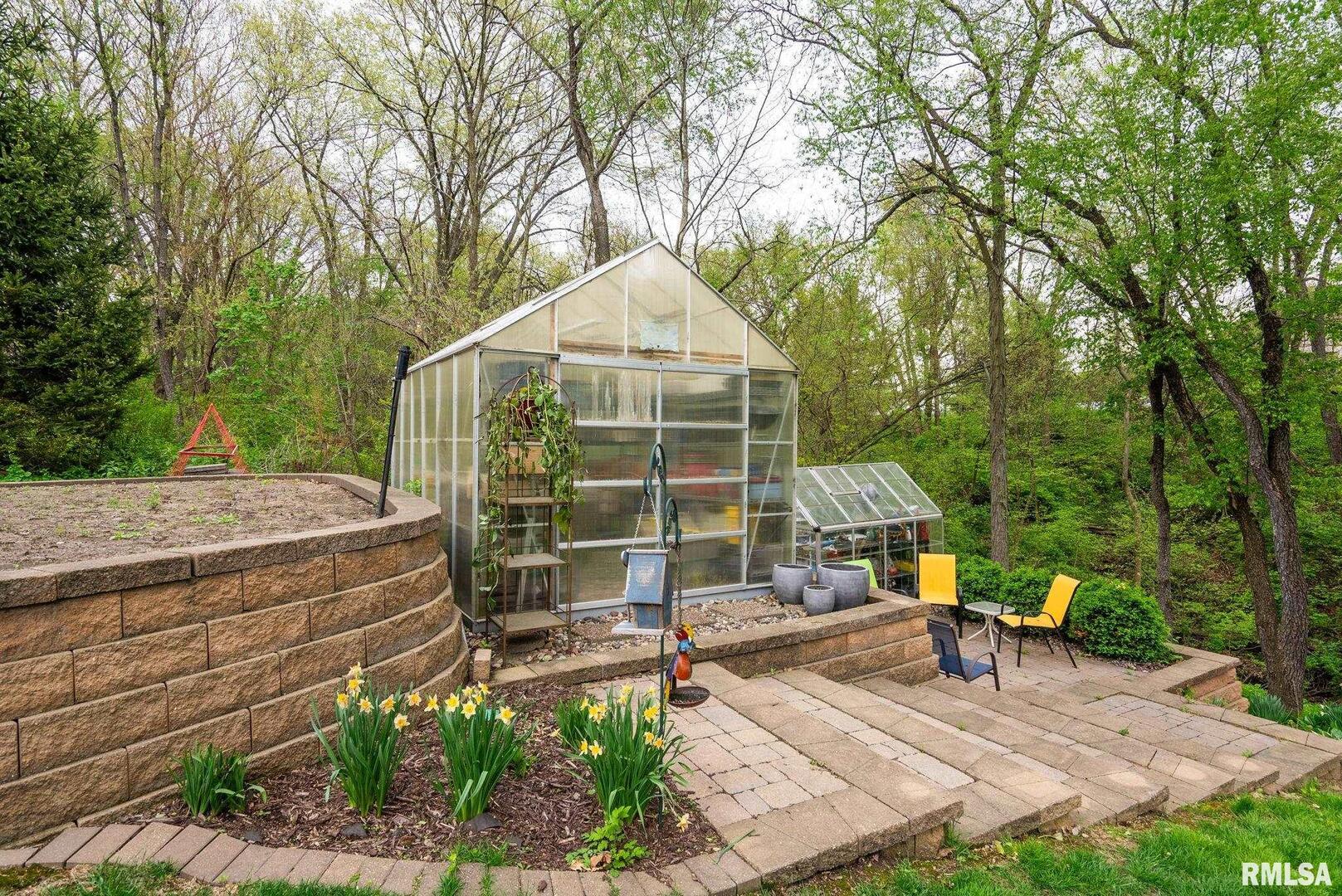1303 LAKESIDE Court