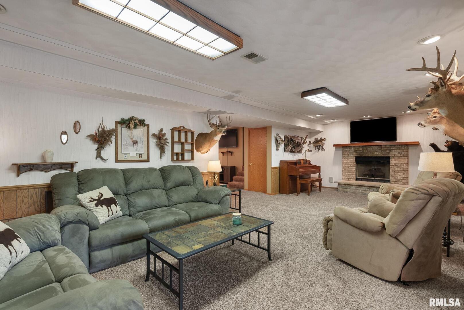 1303 LAKESIDE Court