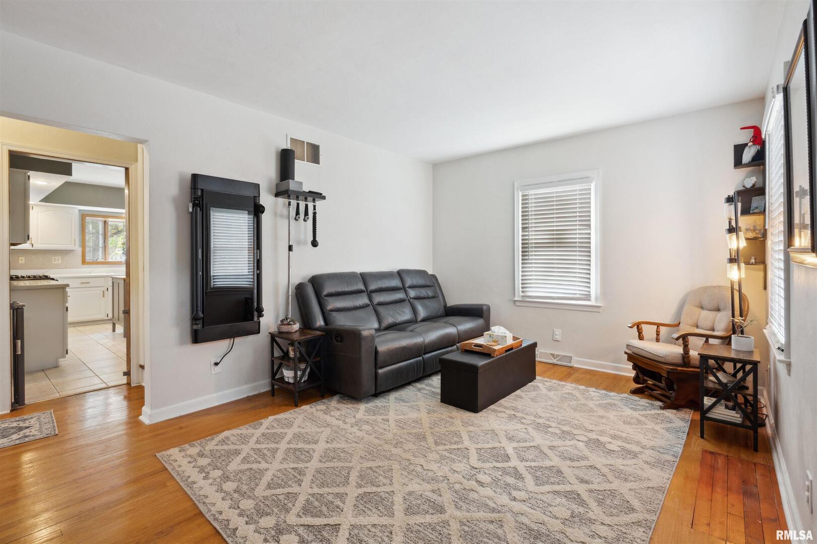 3003 42ND Street