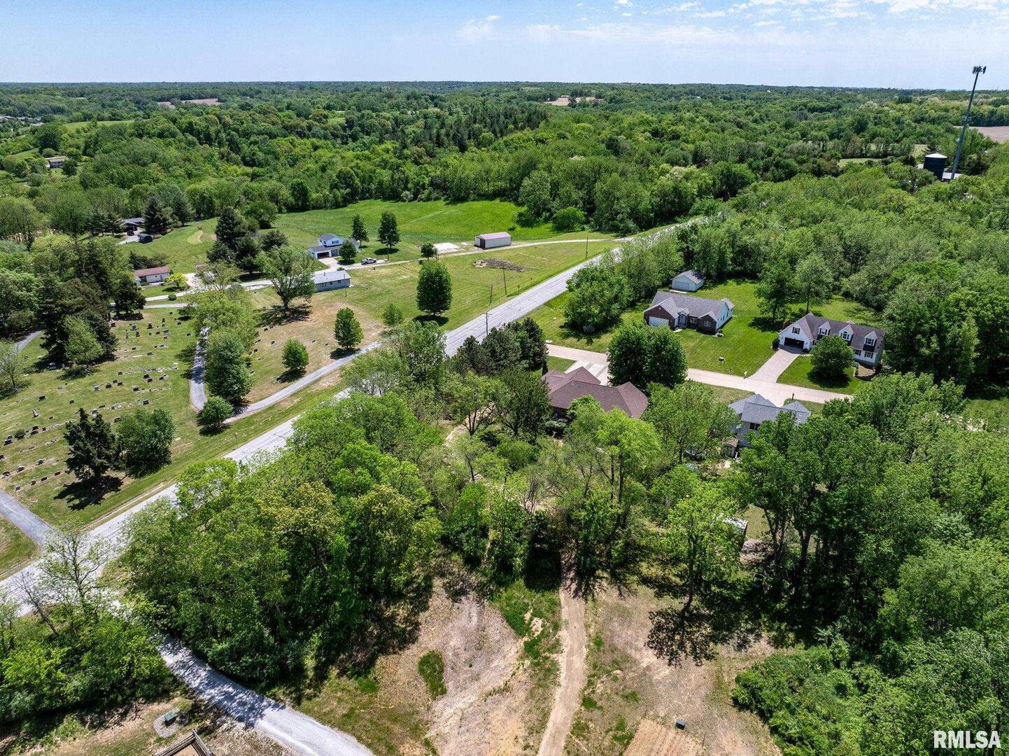 115 WOODLAND Drive