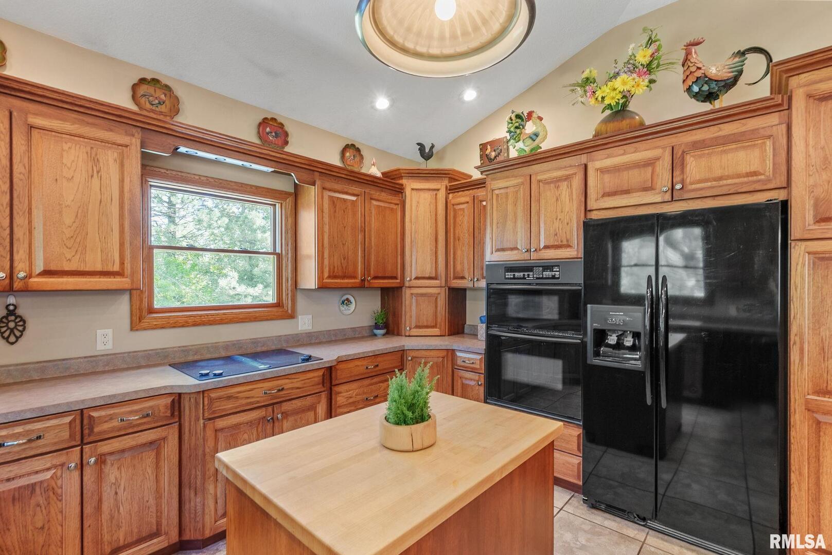 115 WOODLAND Drive