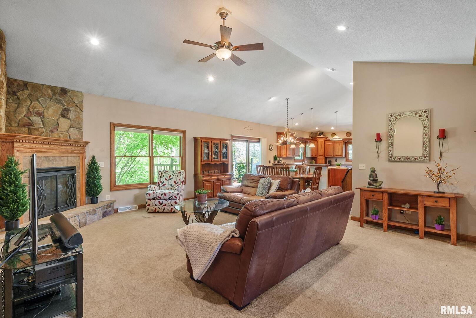 115 WOODLAND Drive
