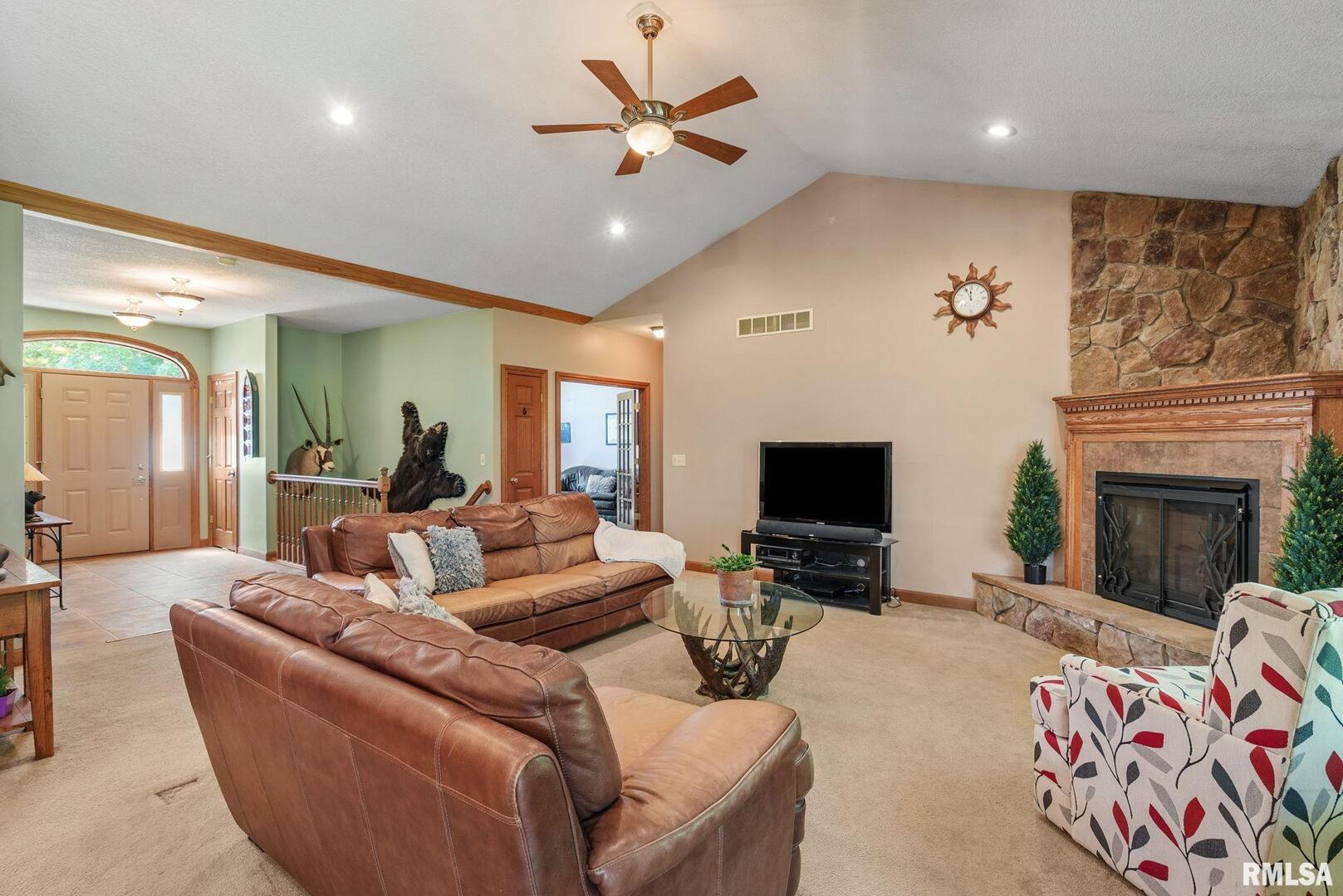 115 WOODLAND Drive