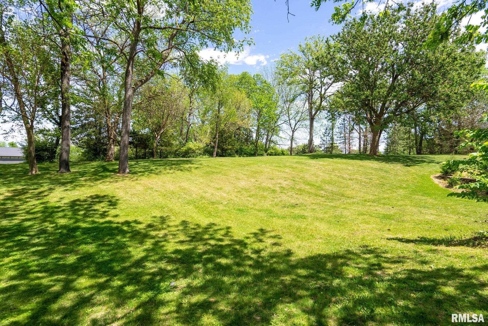 115 WOODLAND Drive