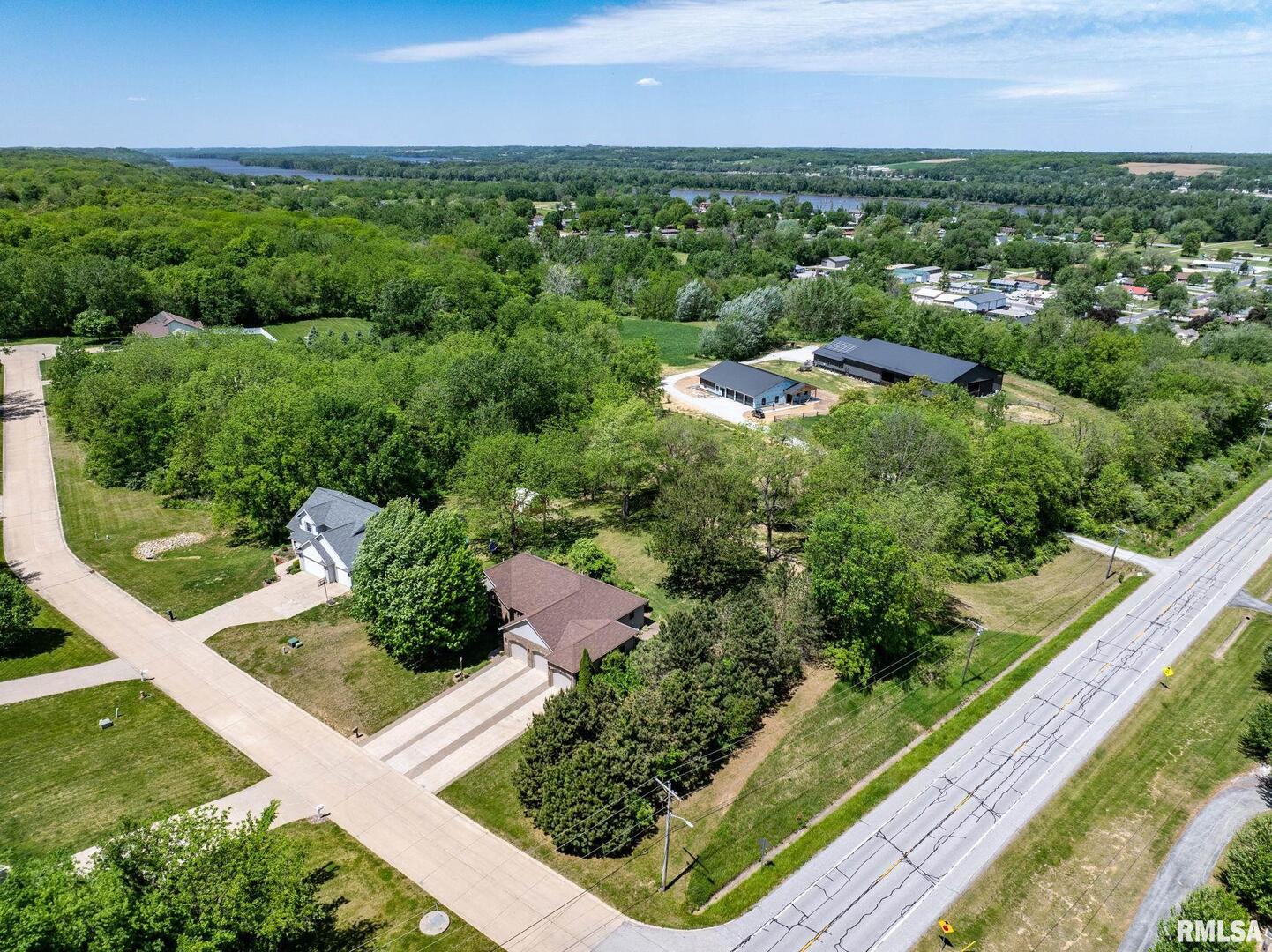 115 WOODLAND Drive