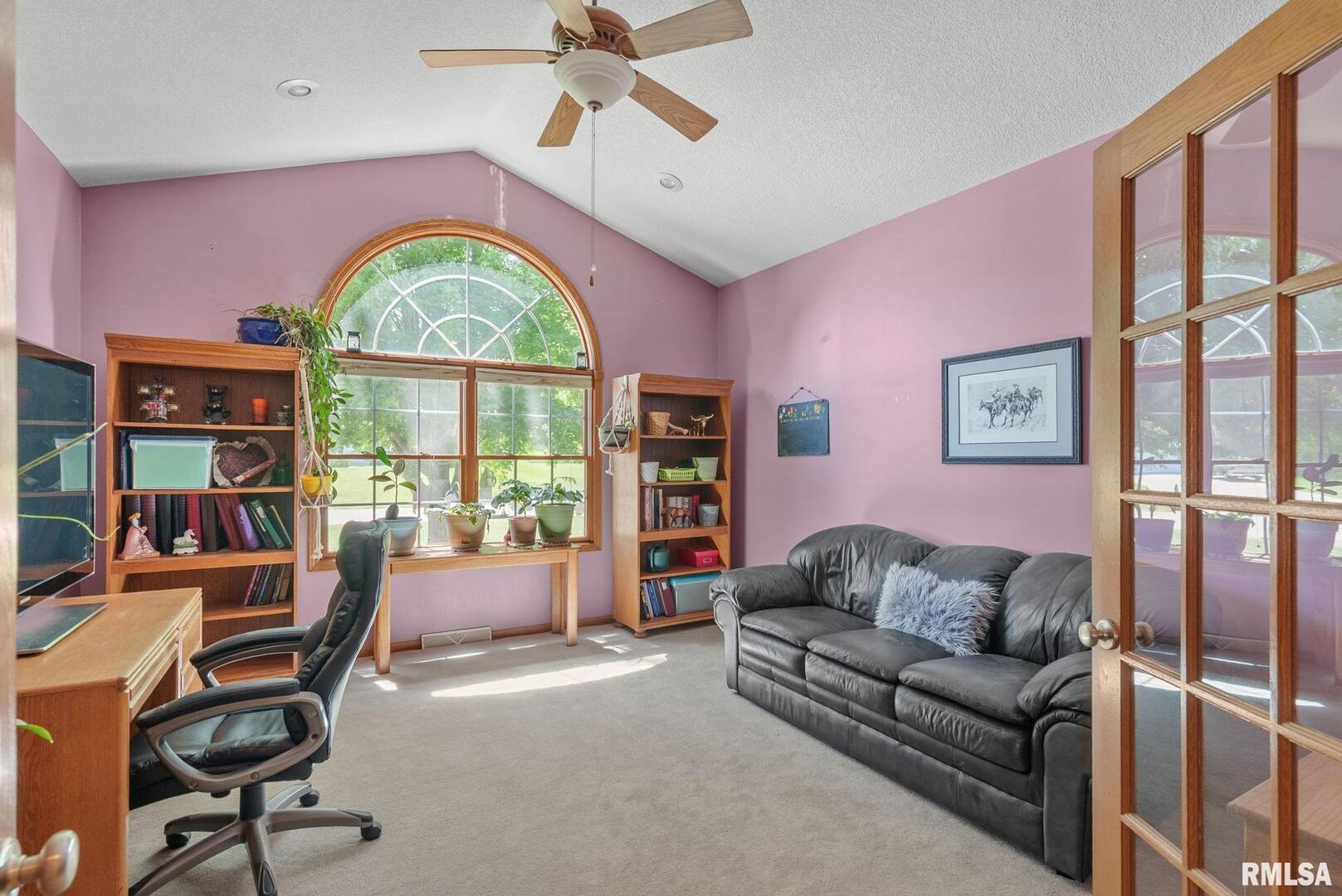 115 WOODLAND Drive