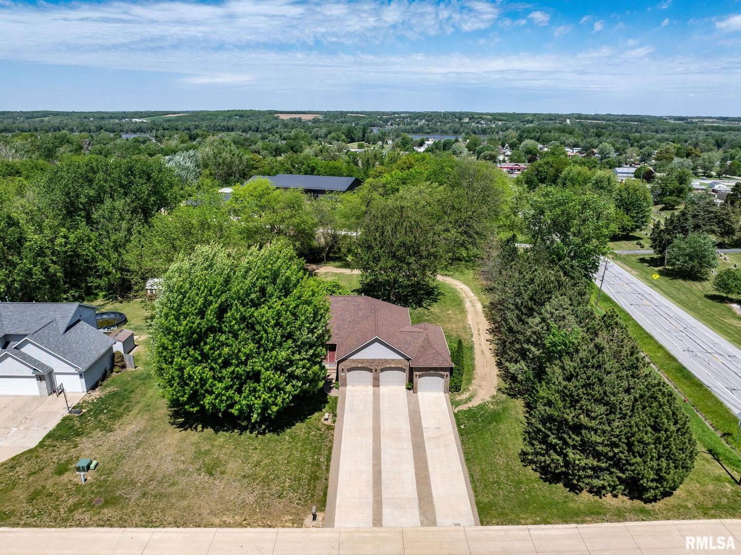115 WOODLAND Drive