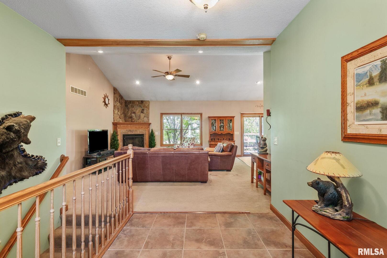 115 WOODLAND Drive