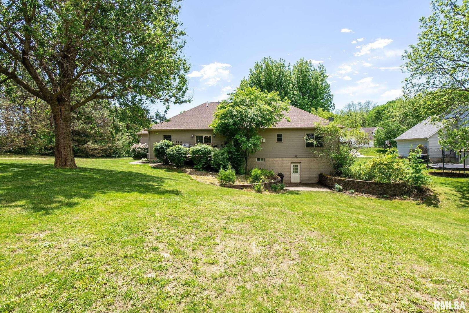115 WOODLAND Drive