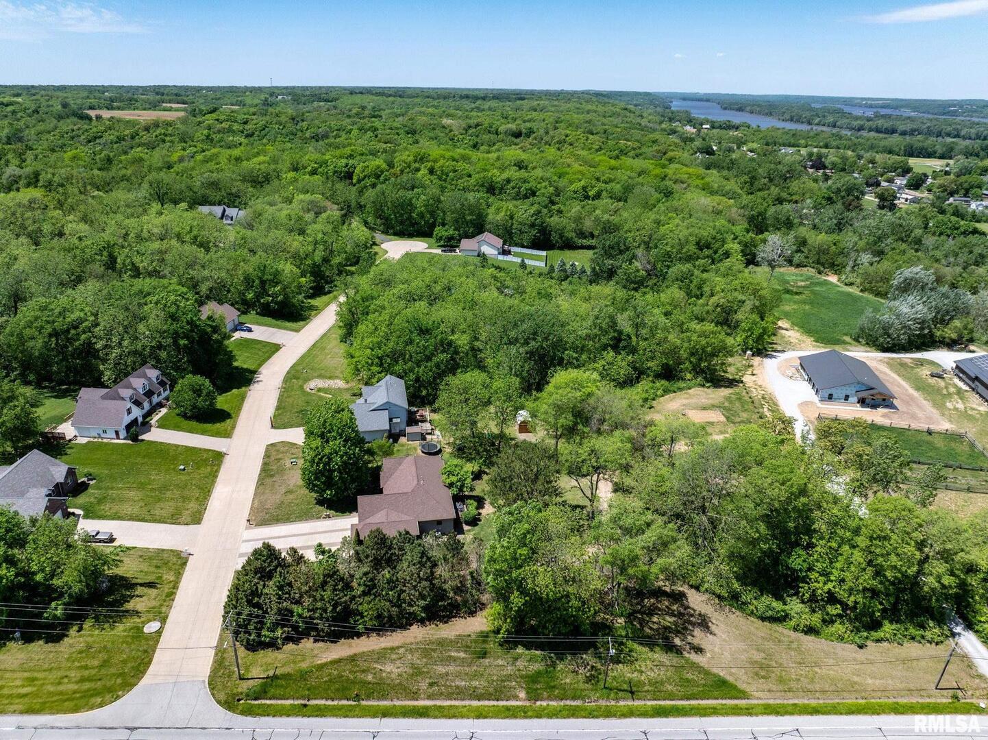 115 WOODLAND Drive