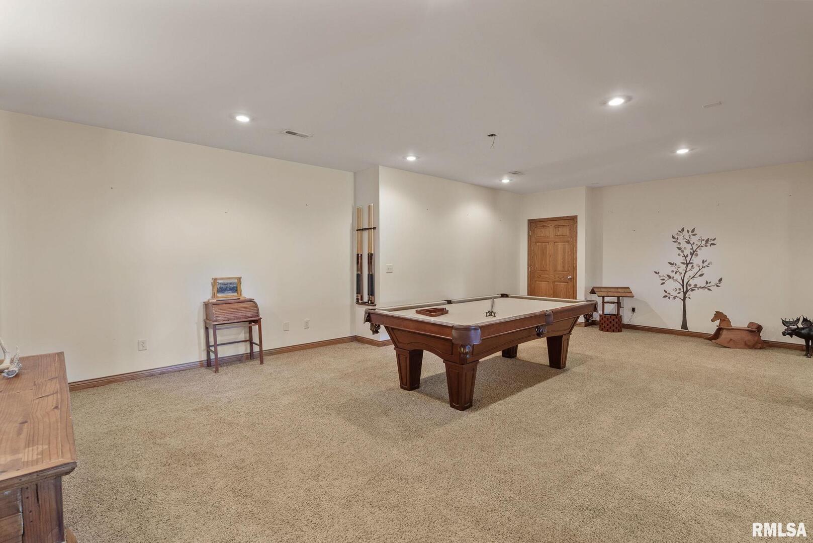 115 WOODLAND Drive