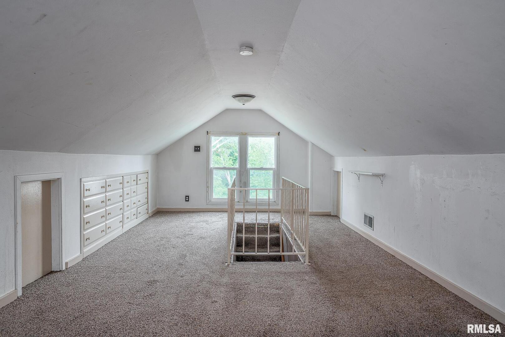 2721 11TH Avenue Unit: B