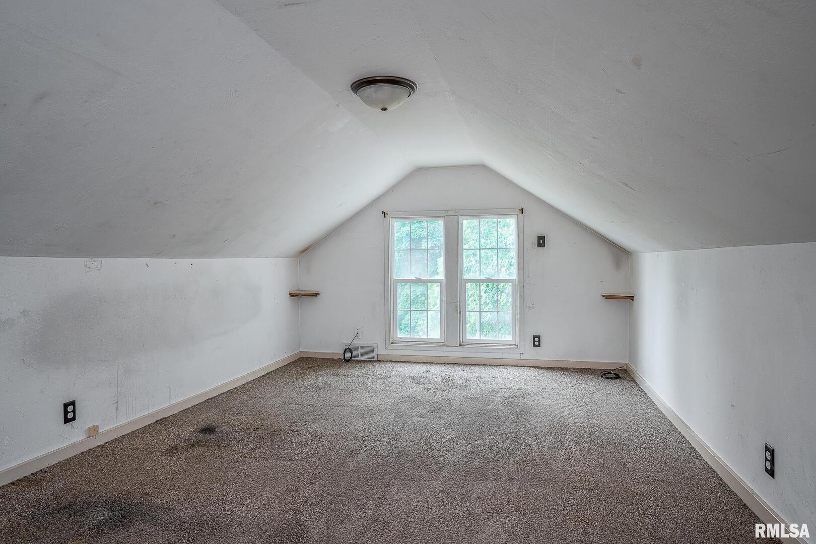 2721 11TH Avenue Unit: B