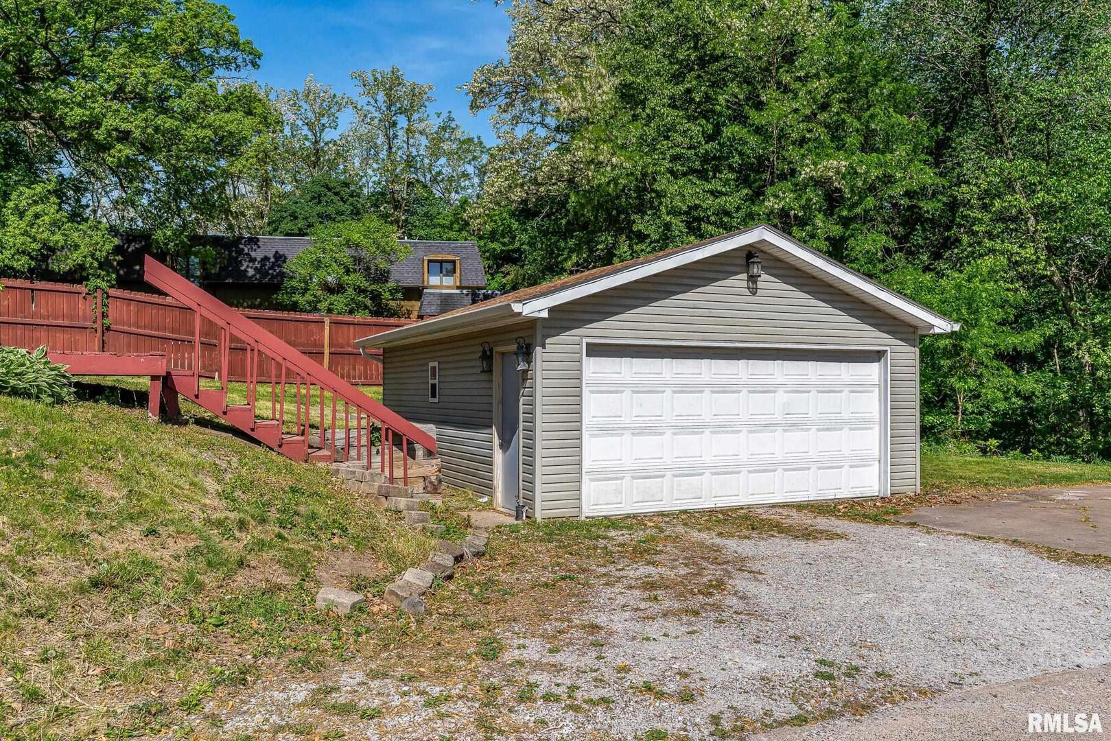 2721 11TH Avenue Unit: B